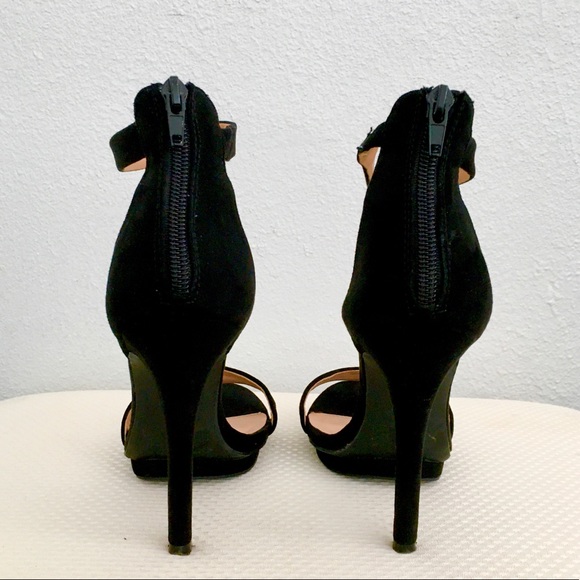 Heels: aprox. 5 in - Picture 3 of 4